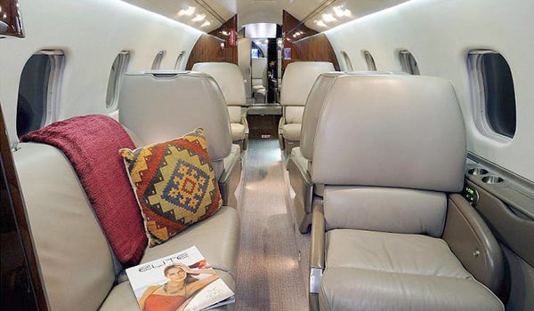 Bombardier Learjet 60