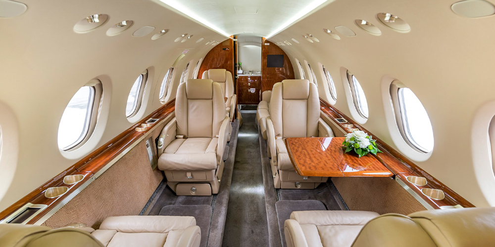 hawker_750_5.jpg