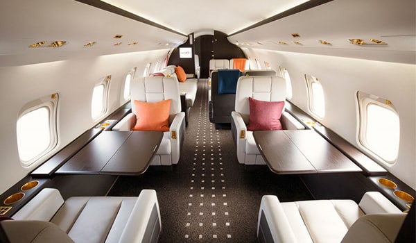 Bombardier Challenger 850