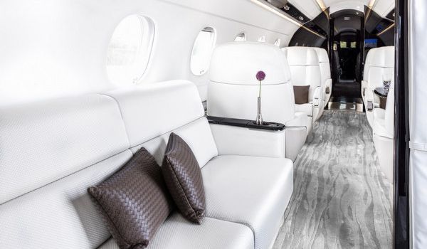 Embraer Legacy 450
