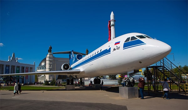 ЯК-42