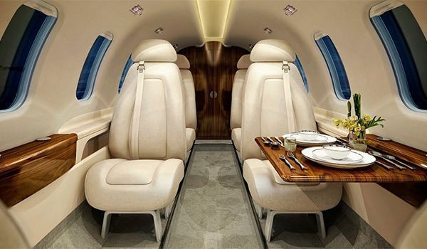 Embraer Phenom 300